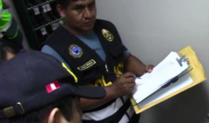 Detienen a cinco policías de tránsito por presunto cobro de cupos