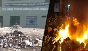 Vecinos de San Juan de Miraflores protestan bloqueando calles con basura