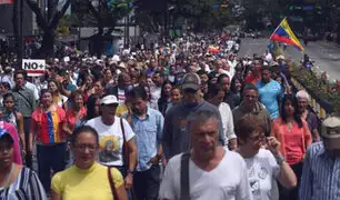 Guaidó y seguidores vuelven a las calles para exigir "cese de usurpación" a Maduro
