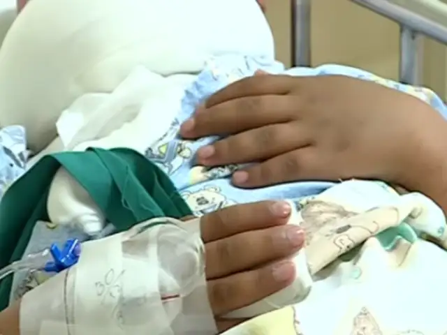 Niño queda con graves quemaduras el rostro tras explosión de máquinas en sala de operaciones
