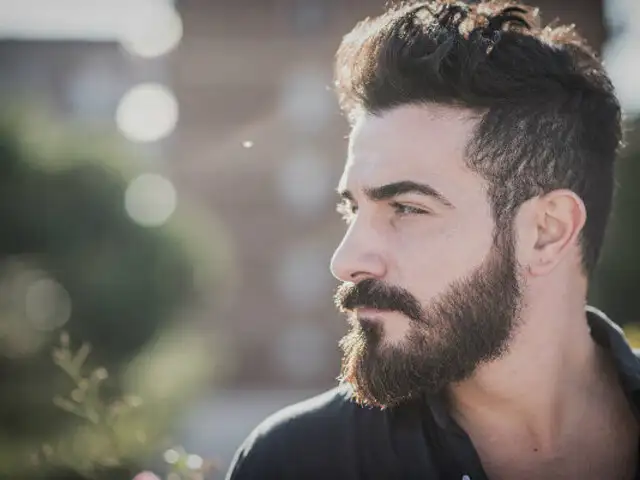 Estudio revela que los hombres con barba son agresivos e infieles