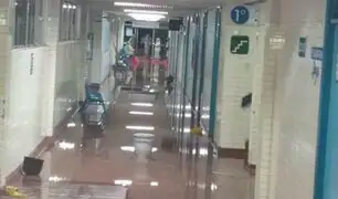 Arequipa: hospital inundado tras colapso de buzones de desagüe