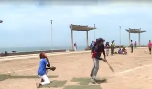 Costa Verde: venezolanos se alistan para participar en torneo de sóftbol