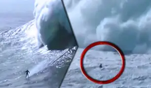 Portugal: cinco olas gigantes seguidas aplastan a un surfista en playa de Nazaré