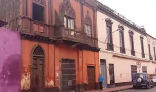 Balcones del Centro de Lima continúan en estado de abandono