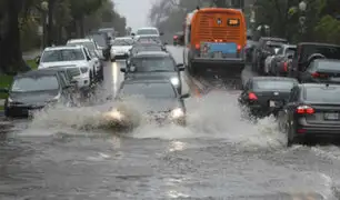 California: intensas lluvias destruyeron e inundaron varias carreteras