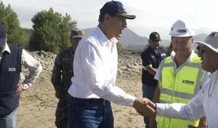 Moquegua: presidente Vizcarra supervisa instalación de nuevo puente