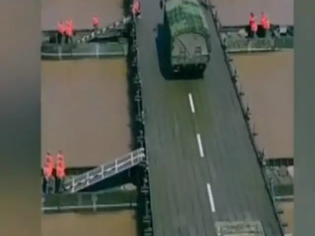 China: construyen puente en 26 minutos