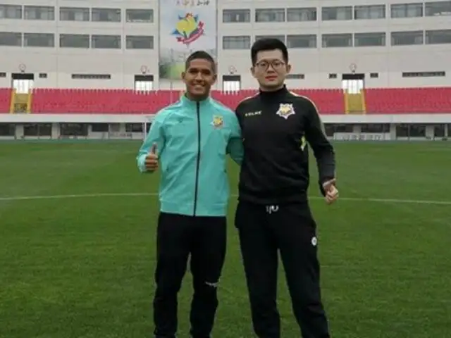 Roberto Siucho fue cedido a equipo de la segunda división del fútbol chino