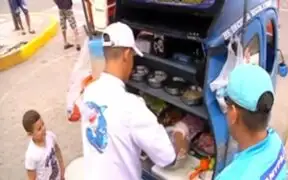 Mototaxis convertidas en puestos de comida causan furor en Lima