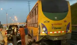 Los Olivos: motociclista muere tras impactar contra bus estacionado