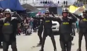 Cajamarca: policías realizan coreografía durante carnaval