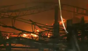 Callao: se registran explosiones por incendio en depósito municipal