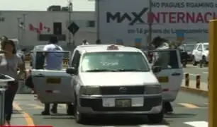 Municipalidad del Callao da 48 horas de plazo para devolver taxis al aeropuerto Jorge Chávez