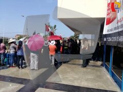 Comerciantes informales de "La Cachina" protestan frente a la Municipalidad de Villa El Salvador