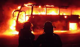 ¿Qué protocolos seguir en caso de incendio al interior de un bus de transportes?