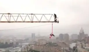 Gimnastas sorprenden haciendo acrobacias a varios metros de alturas