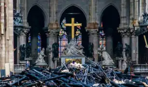 Notre Dame: hallan colillas de cigarro en zona de origen del incendio