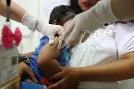 Vacunación de menores de edad disminuyó 40 %