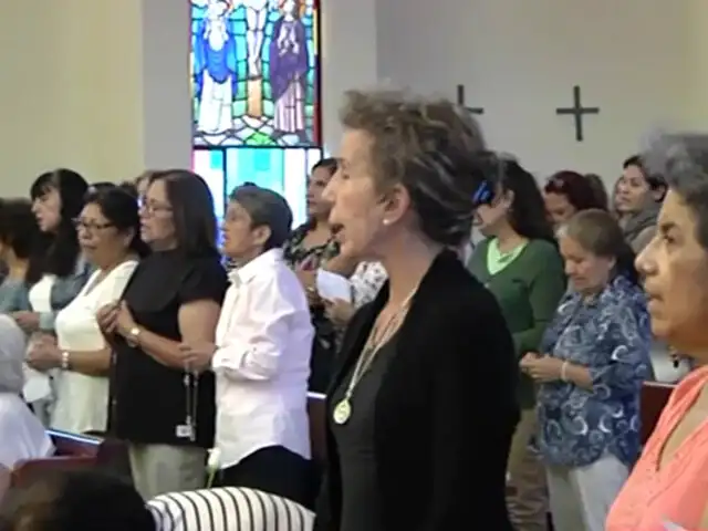 Surco: realizan rosario mundial por la paz en iglesia Nuestra Señora de la Reconciliación
