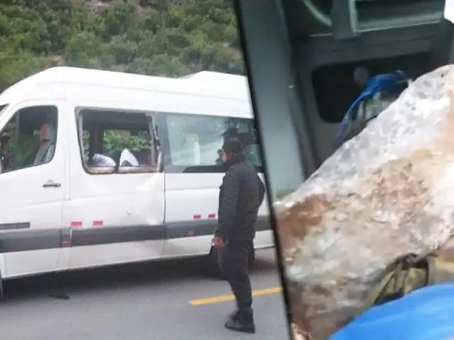 Cusco: roca cae sobre vehículo de turismo dejando un muerto y ocho heridos