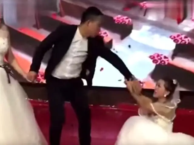 Se vistió de novia, llegó a la boda de su ex y le rogó que se casara con ella [VIDEO]
