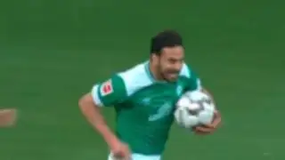 Sigue brillando en Alemania: Claudio Pizarro anotó golazo de zurda
