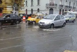 Piden sanciones a quienes arrojen basura en alcantarillas