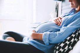 Madre a los 40: Los pros y contras de la maternidad en la madurez