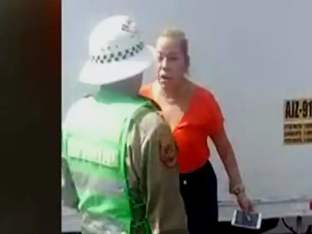 Policía denunció a mujer que lo agredió en Plaza San Martín