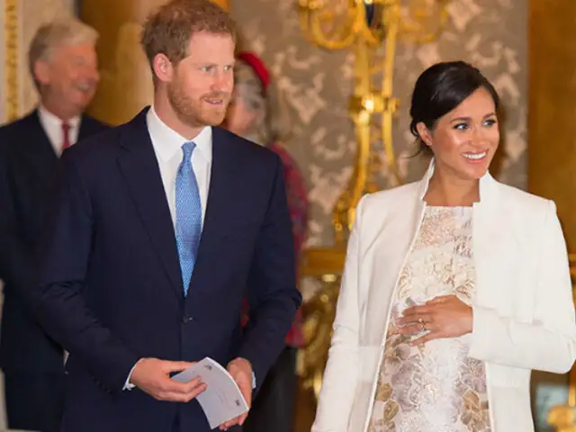 Reino Unido: población celebra el nacimiento del hijo del príncipe Harry y Meghan Markle
