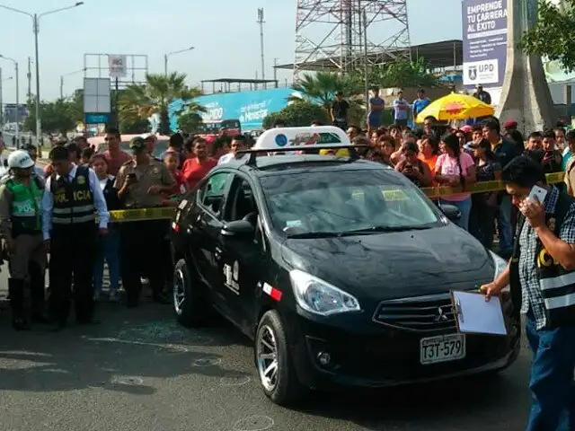 Conmoción en Trujillo: sicarios asesinan a 3 personas que iban a bordo de un taxi