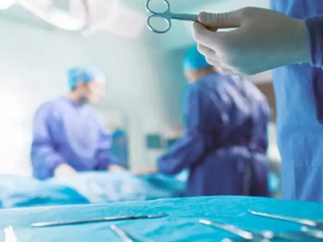 Reino Unido: operan a feto con espina bífida en el útero de su madre