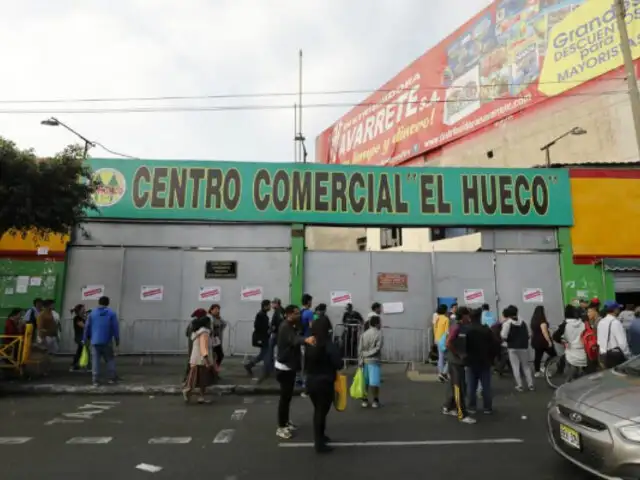 Clausuran centro comercial 'El Hueco' por falta de medidas de seguridad