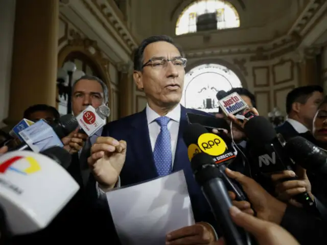 Parlamentarios cuestionan comportamiento del Presidente Vizcarra