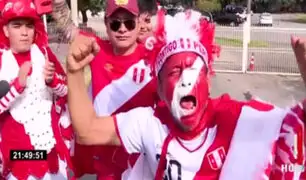 Hinchas peruanos acompañaron a la Selección en su primer día de práctica