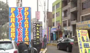 Mecánicos y vendedores informales invaden calles de Independencia y SMP