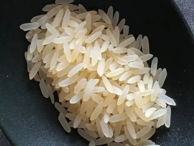 Qali Warma niega entrega de "arroz de plástico" en desayunos escolares