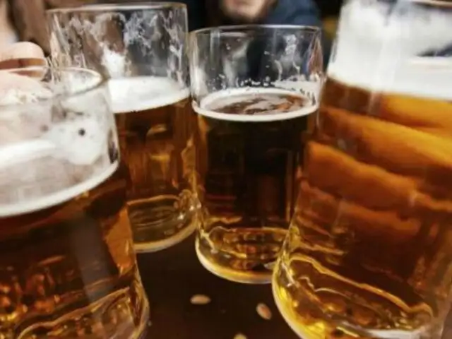 Estudio revela que beber cerveza ayuda a combatir el envejecimiento