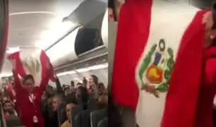 Perú vs. Chile: hinchas peruanos alientan a la ‘bicolor’ en pleno vuelo rumbo a Brasil