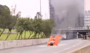 Vía Expresa: auto que se incendió había salido de pasar mantenimiento