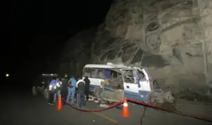 Canta: al menos 19 muertos y varios heridos deja choque de coaster contra cerro