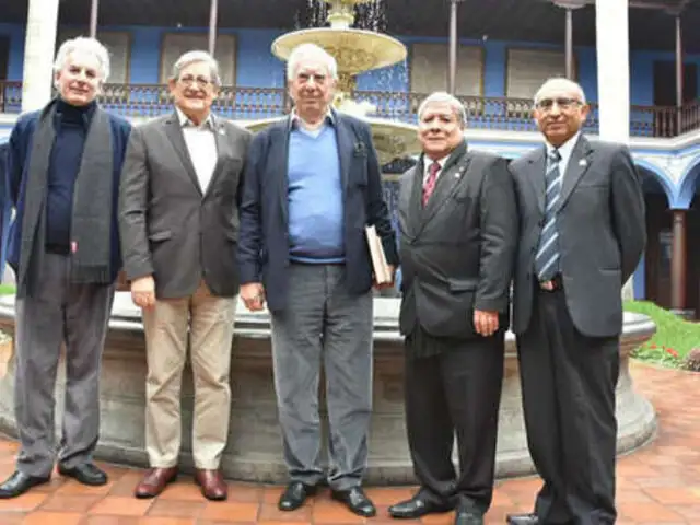 Mario Vargas Llosa llegó a Lima para participar en la Feria del Libro  2019