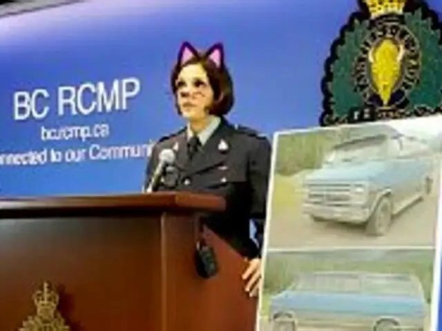 Policía canadiense transmite conferencia sobre homicidio con filtro de gato