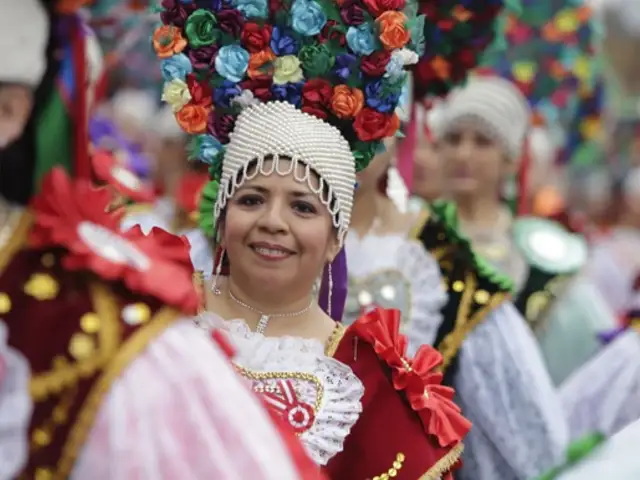 Gran Parada Militar: danzantes folklóricos peruanos llenan de color desfile patrio
