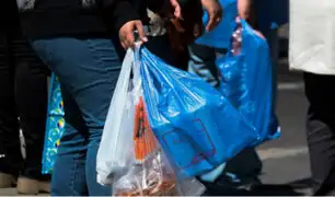 Chile dejó de fabricar más de 2000 millones de bolsas tras un año de ley de plásticos