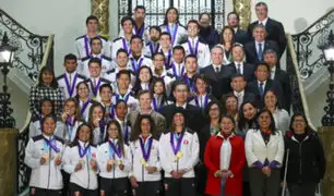 Lima 2019: condecoran a medallistas peruanos en Palacio de Gobierno