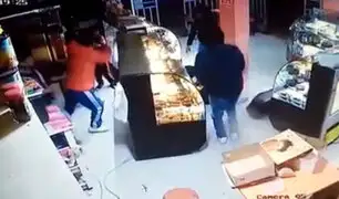 Ventanilla: asaltan panadería y se llevan dinero de trabajadores y clientes