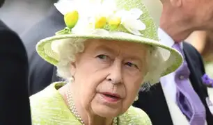 Reino Unido: Reina Isabel II acepta suspender el Parlamento