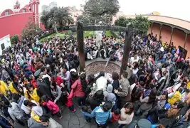Santa Rosa de Lima: cientos de fieles dejan cartas en pozo de los deseos